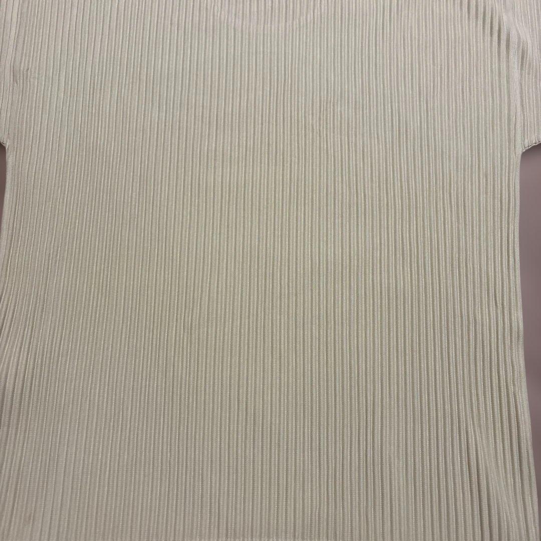 HOMME PLISSE ISSEY MIYAKEクリーム色半袖Tシャツ