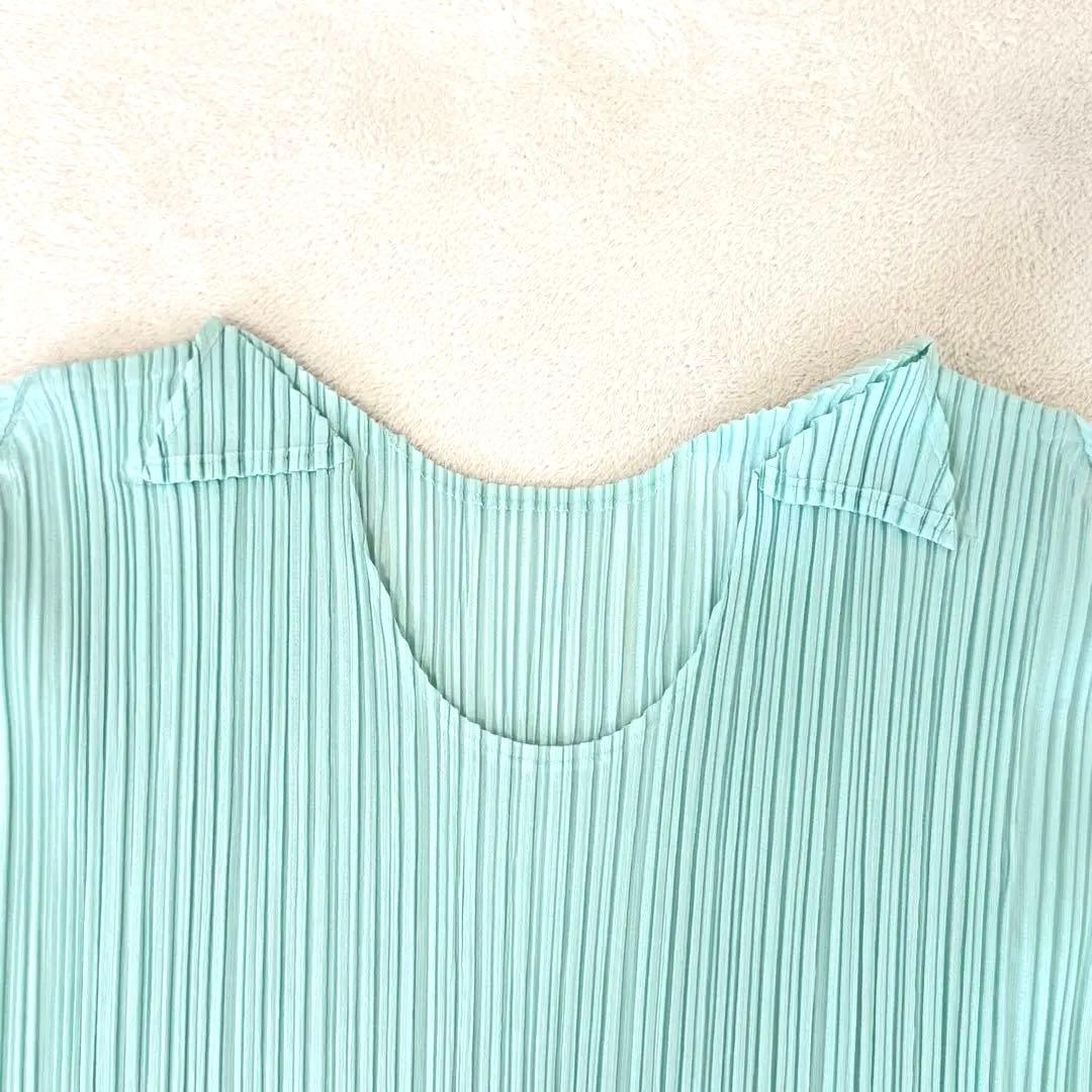 極美品✨PLEATS PLEASE プリーツ　変形　エメラルドグリーン　半袖