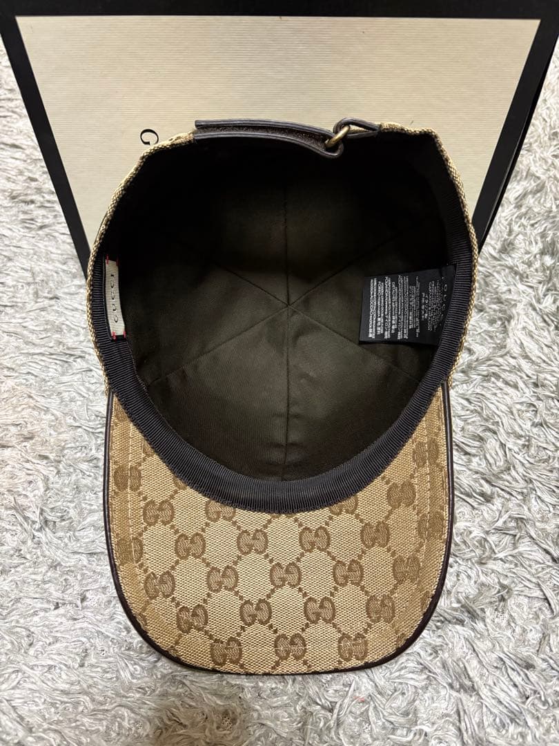 GUCCI キャップ　オリジナルGG