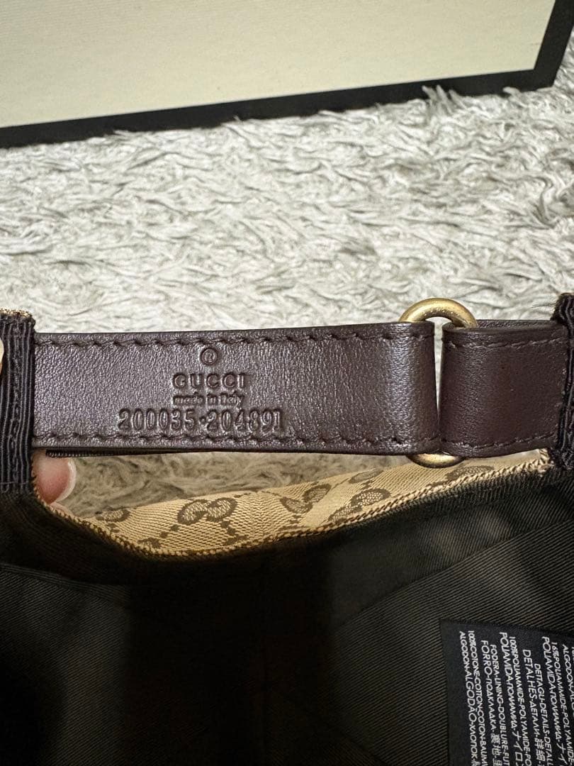 GUCCI キャップ　オリジナルGG