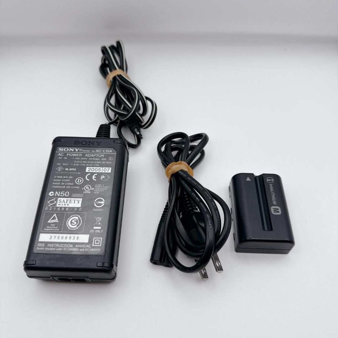 【概ね美品】SONY デジタルビデオカメラ ハンディカム DCR-TRV50