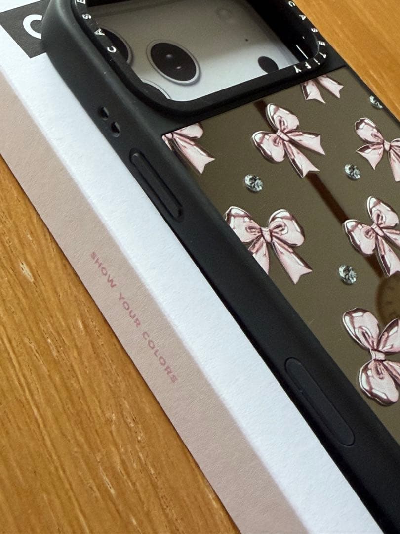 ケースティファイ　iPhone17promaxミラーケース