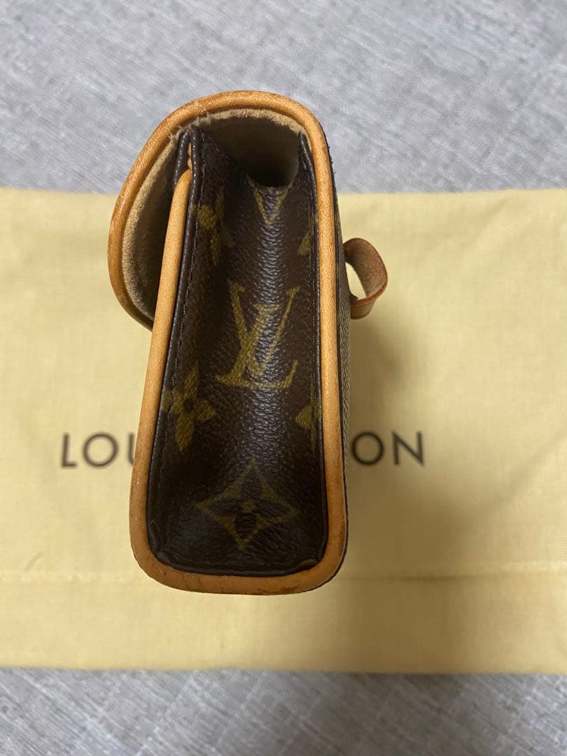 Louis Vuitton ウエストポーチ