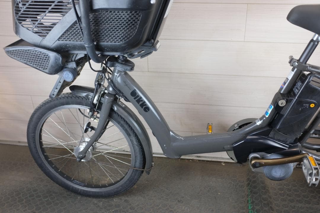 R*様 BS Bikke　20インチ　3段　8.9Ah（5点灯）充電器あり