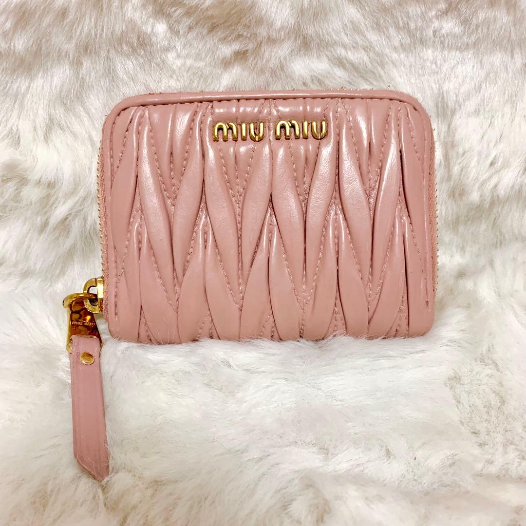 人気！miumiu ミュウミュウ　ケース　マテラッセ　くすみピンク