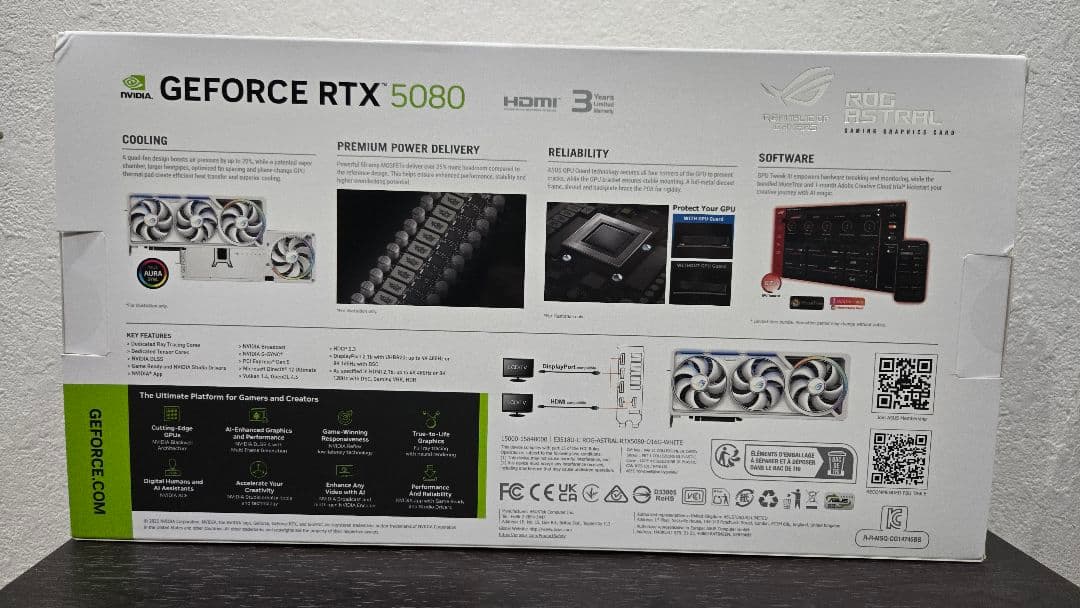 グラフィックボード・グラボ・ビデオカード ASUS ROG Astral GeForceRTX5080 White