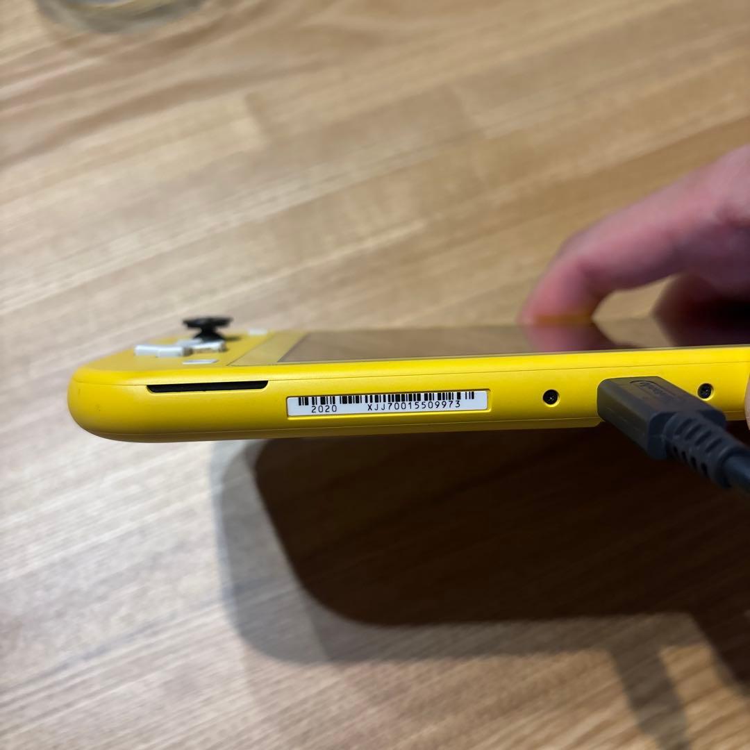 ジャンク品 Nintendo Switch Lite イエロー　本体のみ