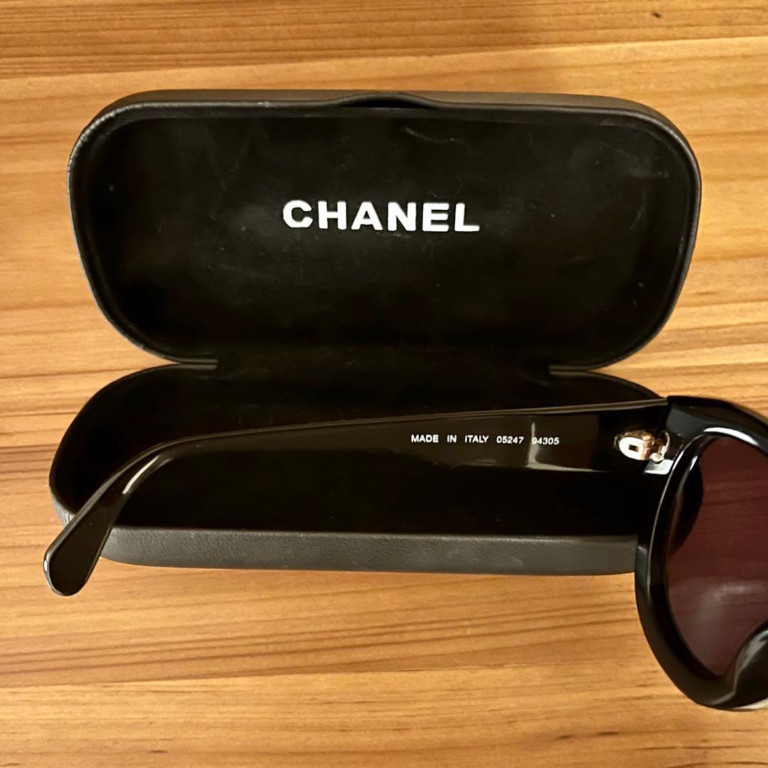 【週末限定SALE】CHANEL ブラック サングラス　シャネルロゴ