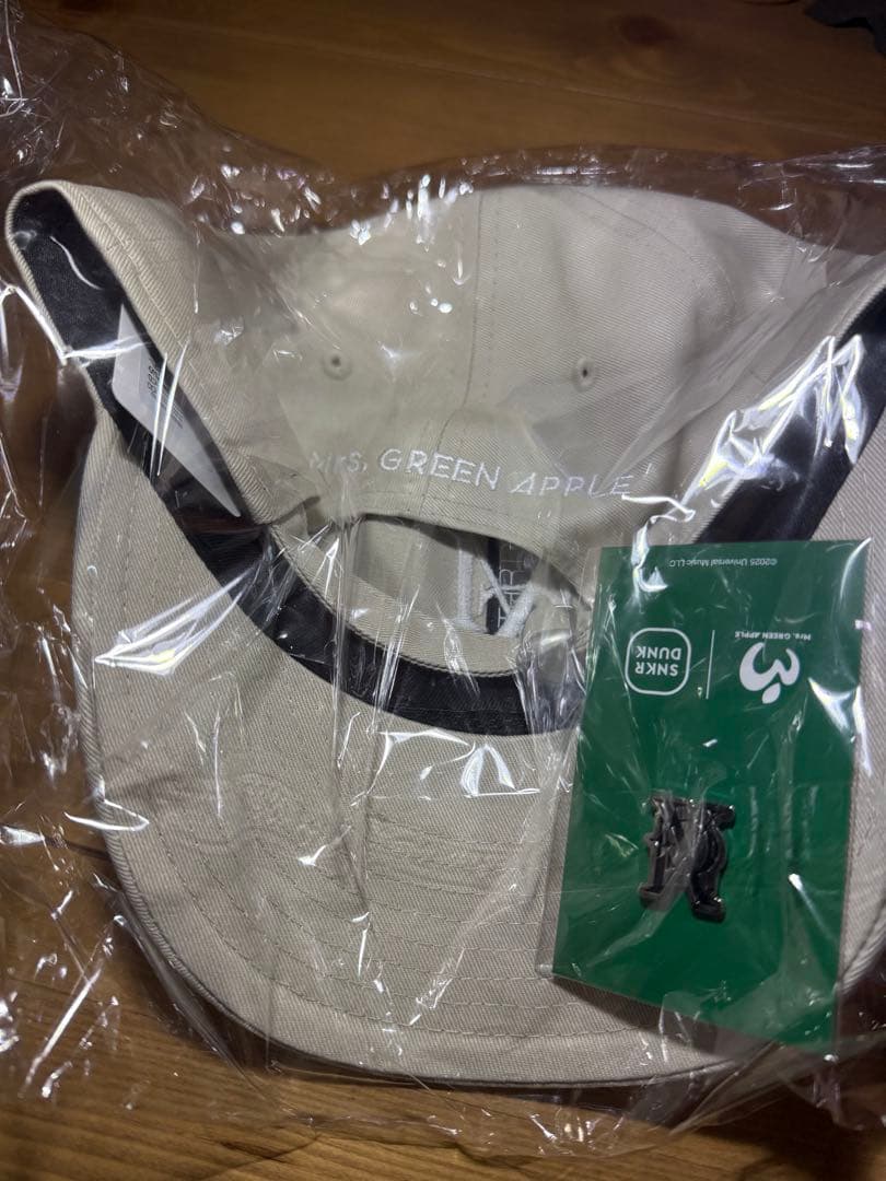 Mrs.GREEN APPLE NEW ERA スニダン BEIGE ピンズ付