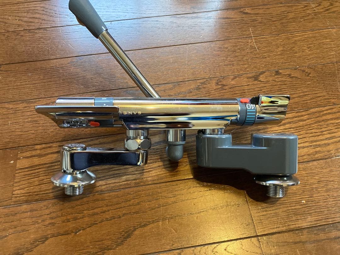 アナミさん専用サンエイ　浄水器 金属製 シルバー・グレー
