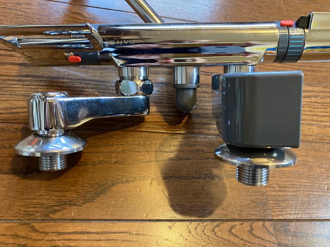 アナミさん専用サンエイ　浄水器 金属製 シルバー・グレー