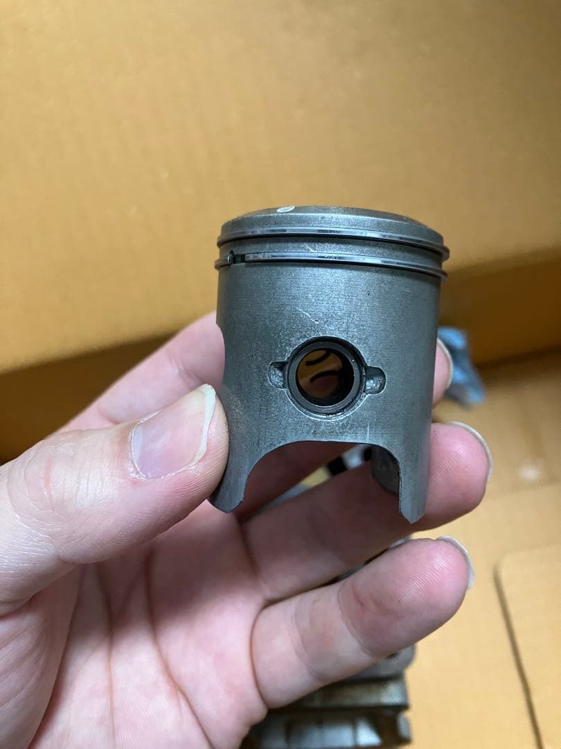 nsr50 前期　シリンダー　Bサイズ　純正ピストン付き