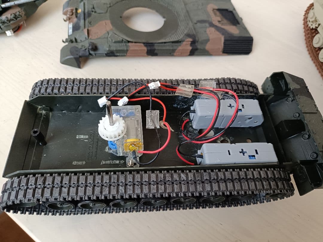 戦車プラモデルジャンク