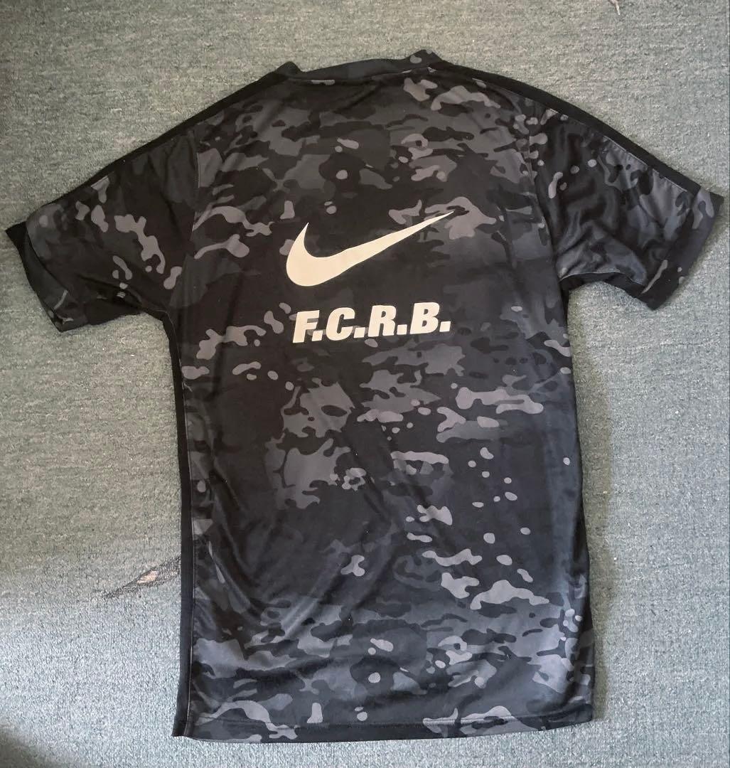 FCRB × NIKE DRI-FIT Tシャツ黒迷彩