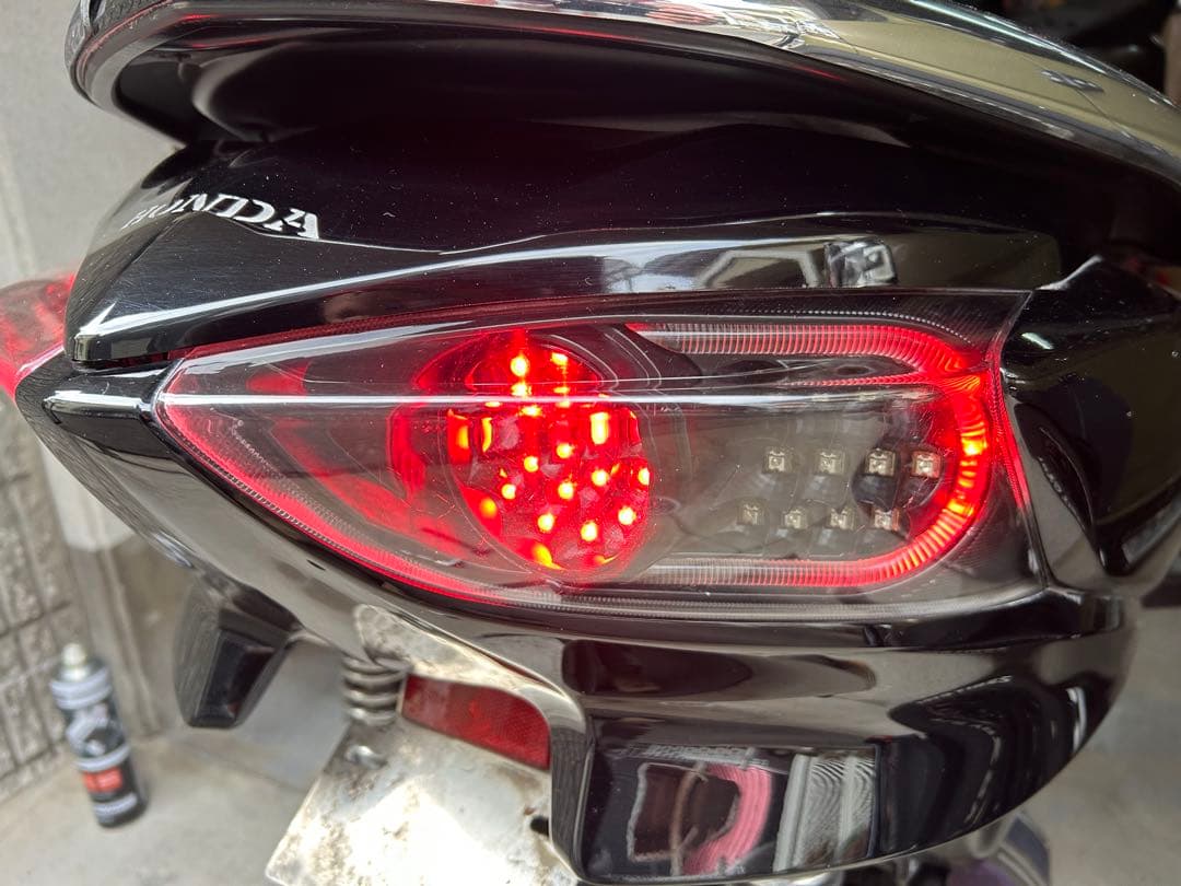 ホンダ HONDA フォルツァMF10 LEDテールランプ左右セット【ジャンク】