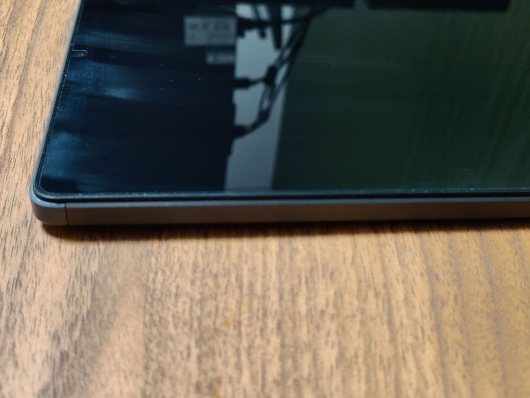 Headwolf Titan 1 8インチタブレット スタンド付き
