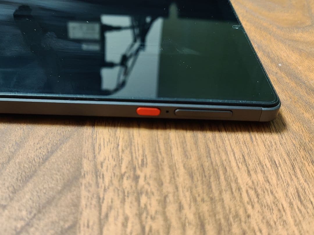 Headwolf Titan 1 8インチタブレット スタンド付き