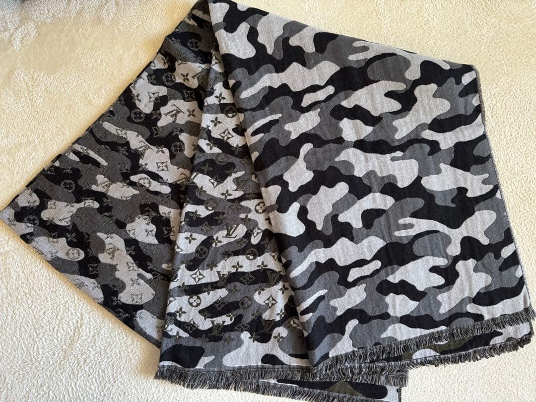 新品LOUIS VUITTONルイヴィトンカモフラエトール モノグラムストール