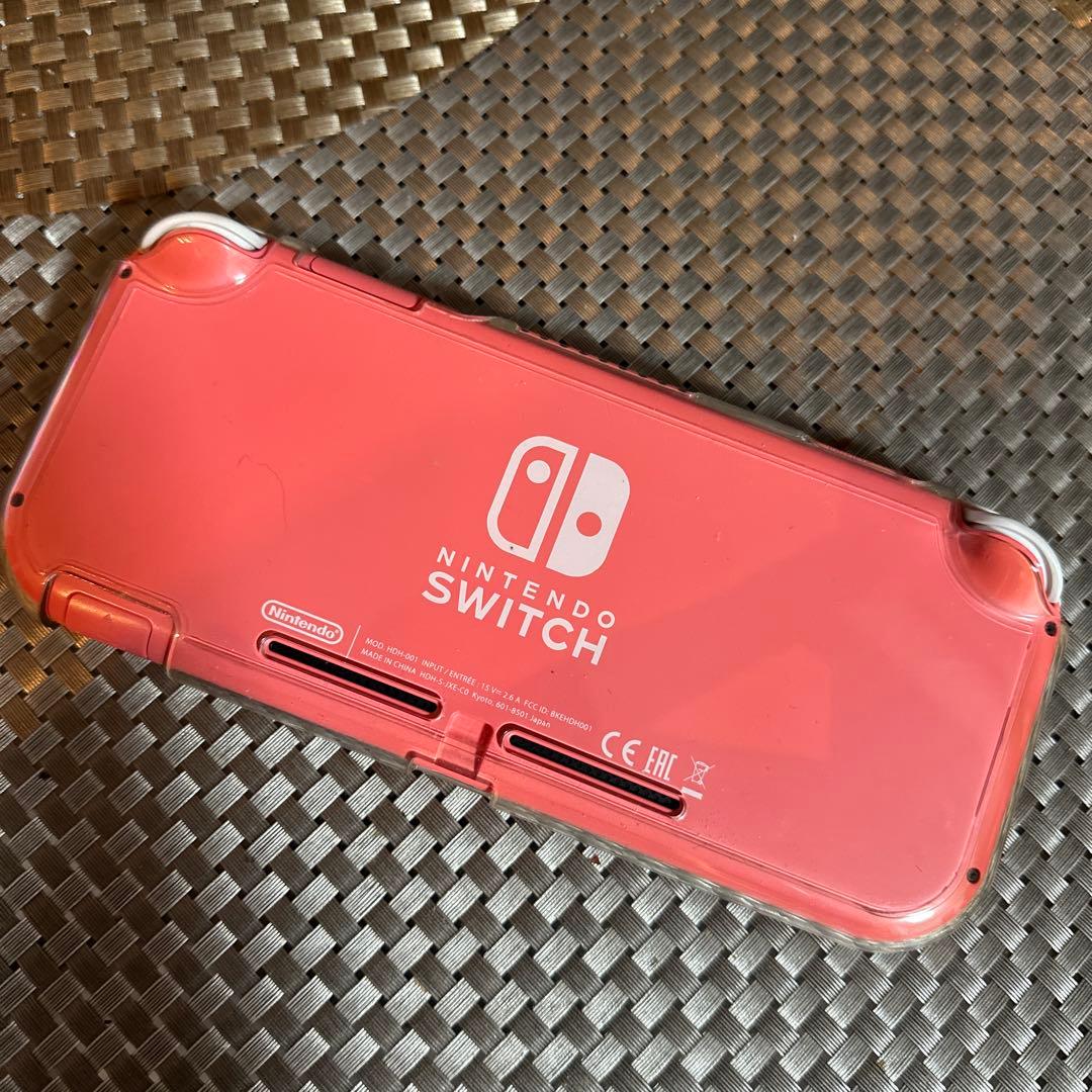 Nintendo Switch Lite コーラル