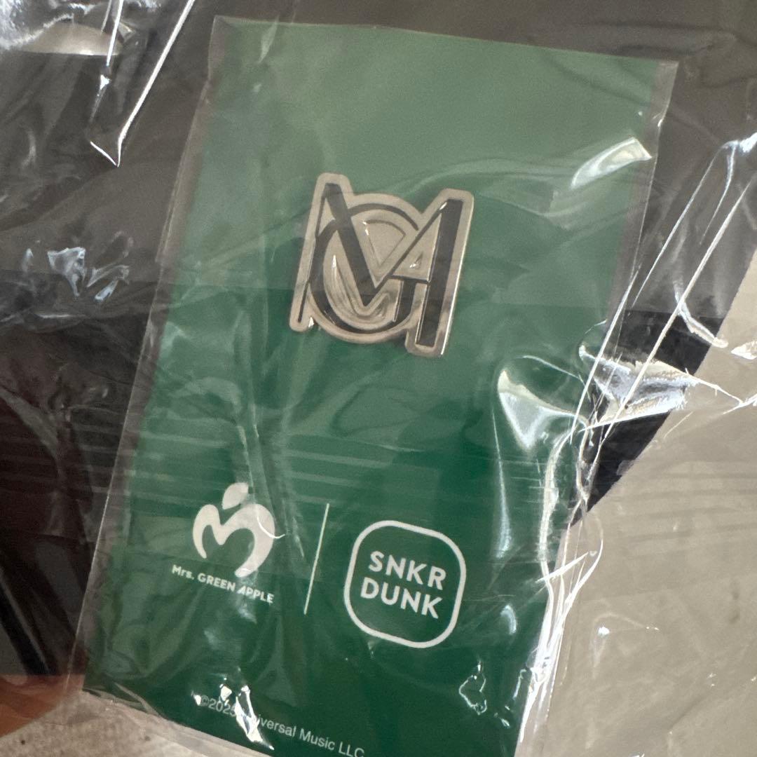 新品未開封　ミセス　 NEW ERA 9THIRTY MGA CAP ピンズ付