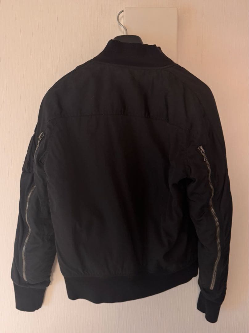 Julius ‘Concealed Fringe’ MA-1 Black