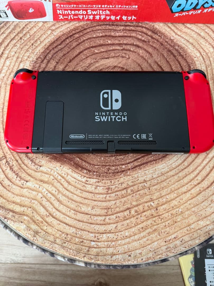 Nintendo Switch ニンテンドースイッチ本体　マリオカラー