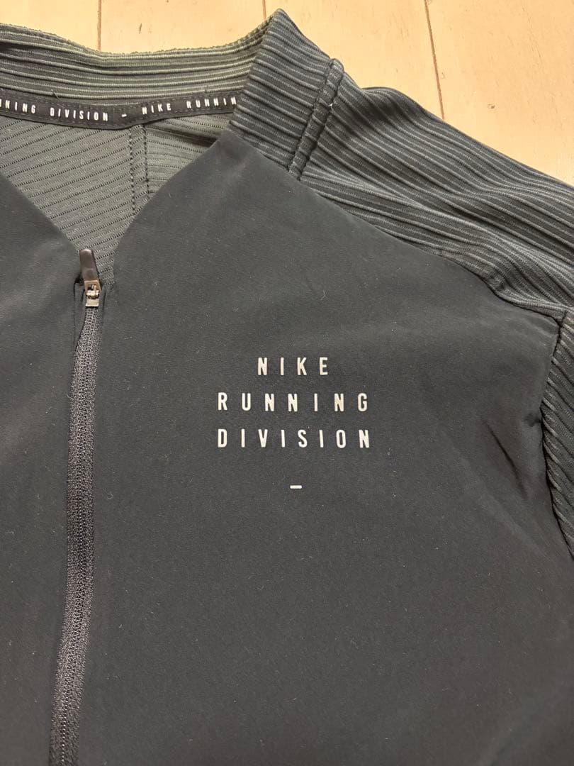 【美品】NIKE ランディビジョン　running division