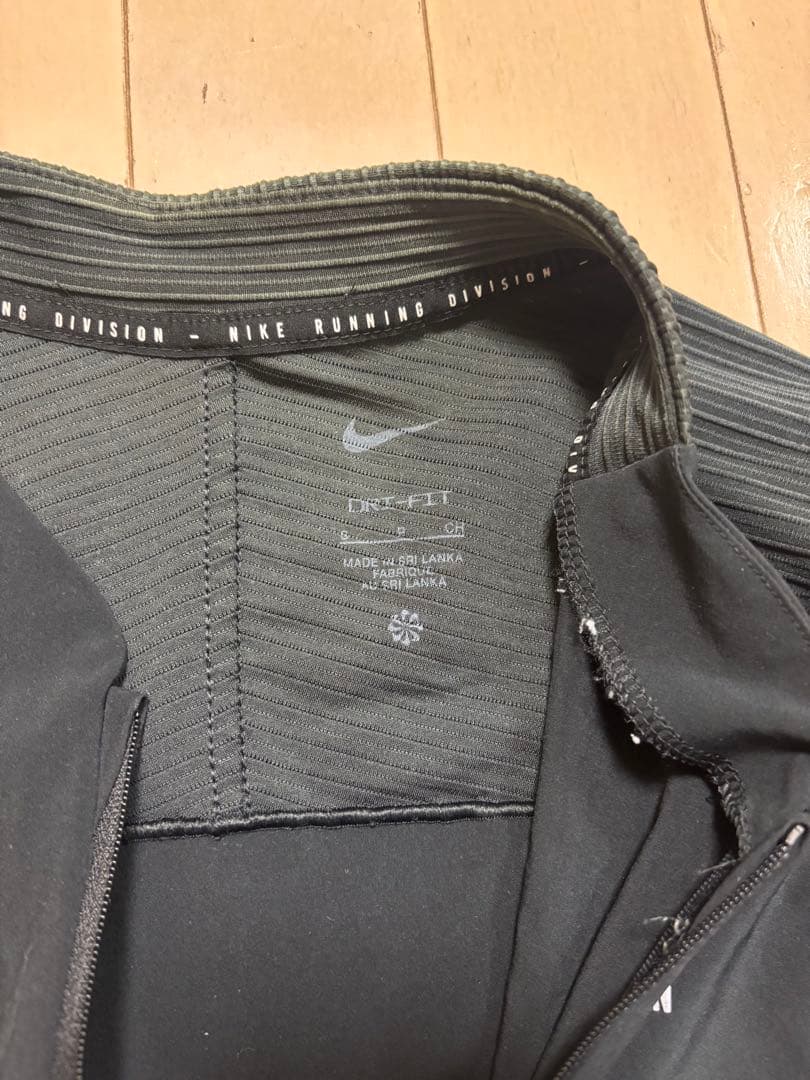 【美品】NIKE ランディビジョン　running division