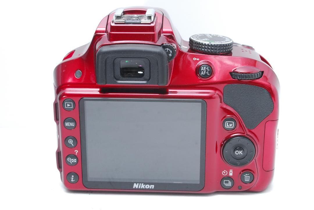 【新品級　ショット数１０６５枚】Nikon D3300　スマホ転送　レッド