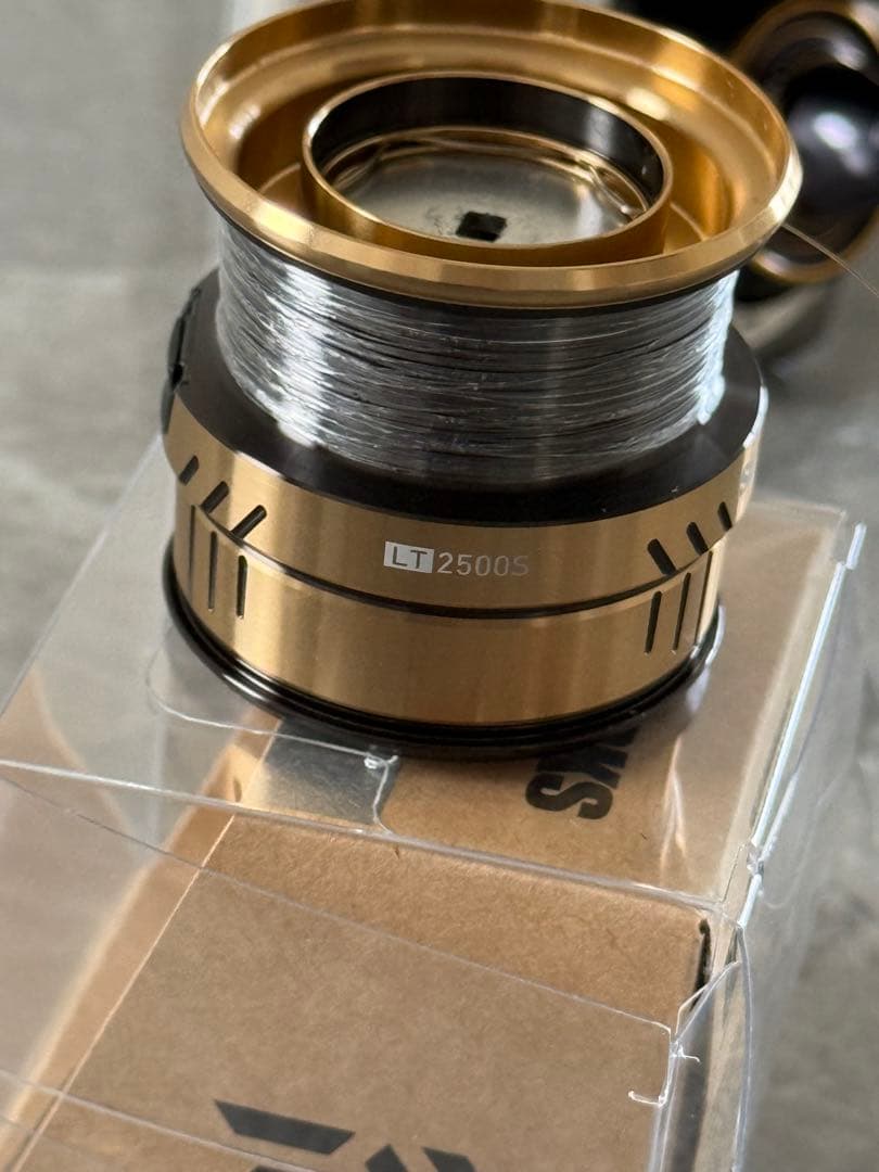 21カルディア　FC LT2500S SLP替えスプール付き　フルベアリング化