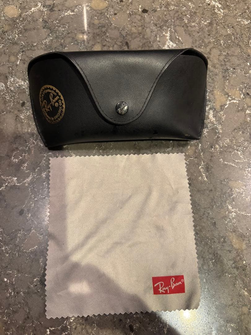 Ray-Ban RB 4177 サングラス ブラウン