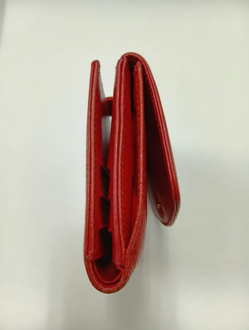 CHANEL レッド 二つ折り財布