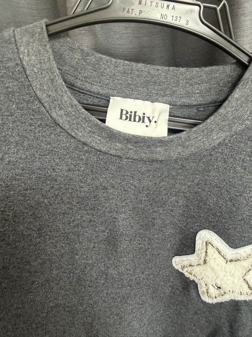 正規品　Bibiy. B STAR Tシャツ