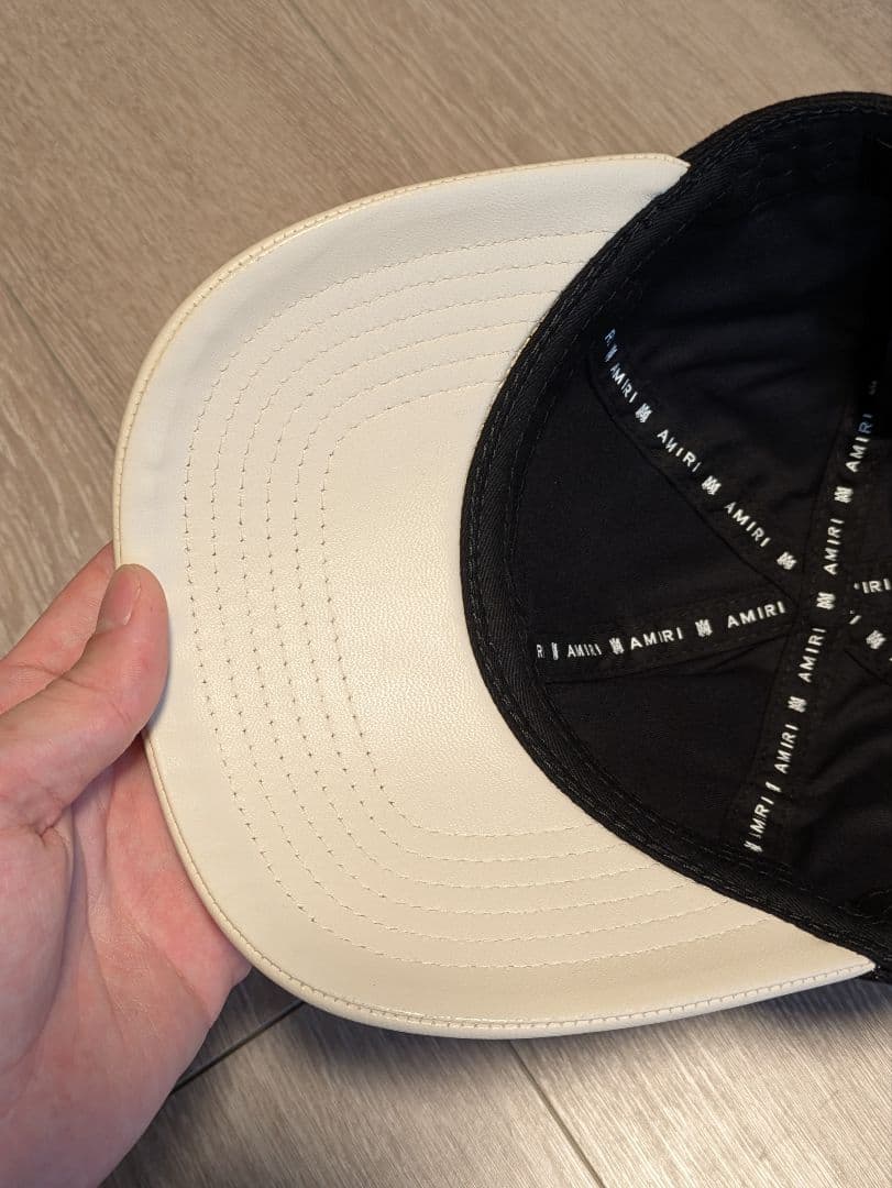 あらた　AMIRI　レザー切り替え　キャップ