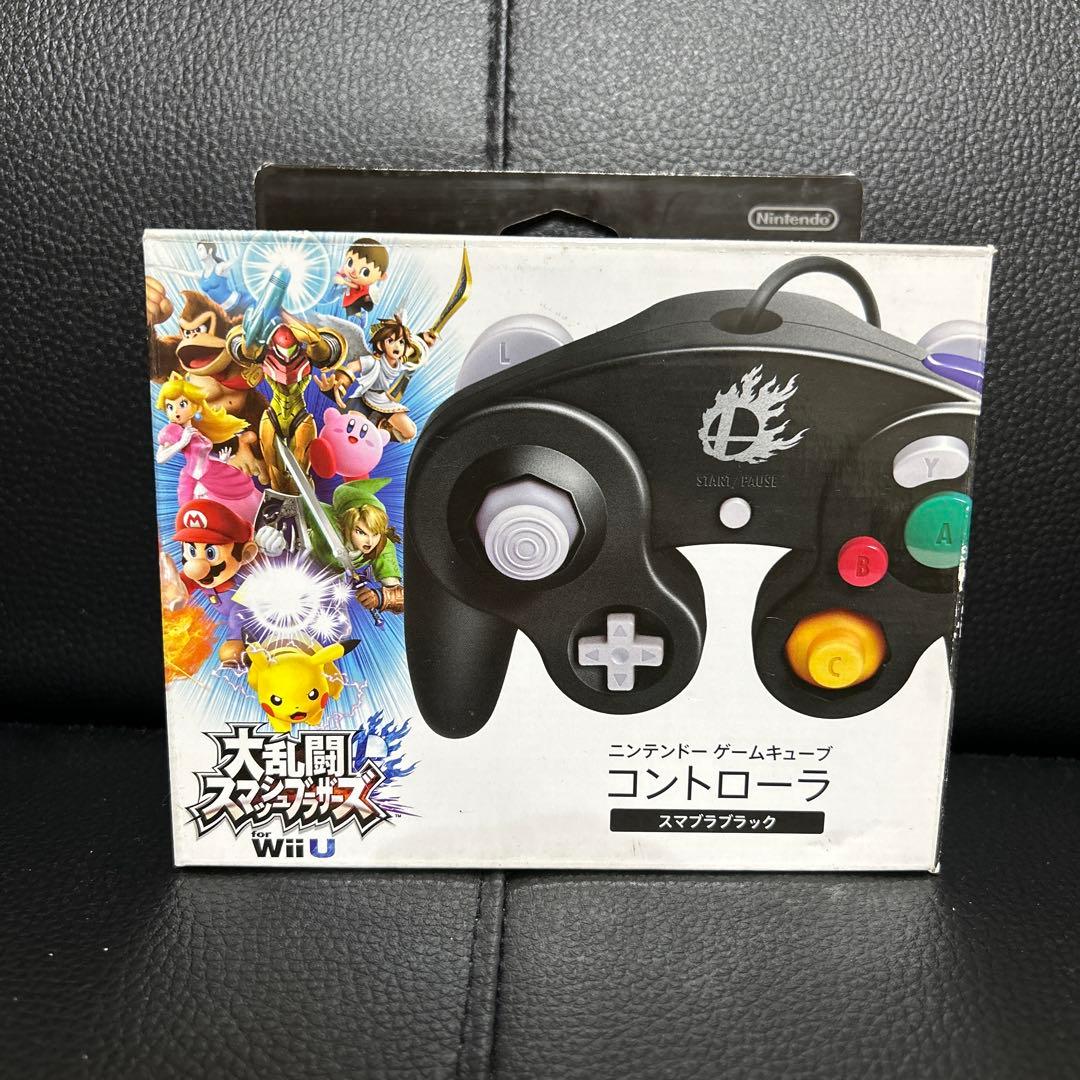 ニンテンドー　ゲームキューブコントローラー　スマブラブラック