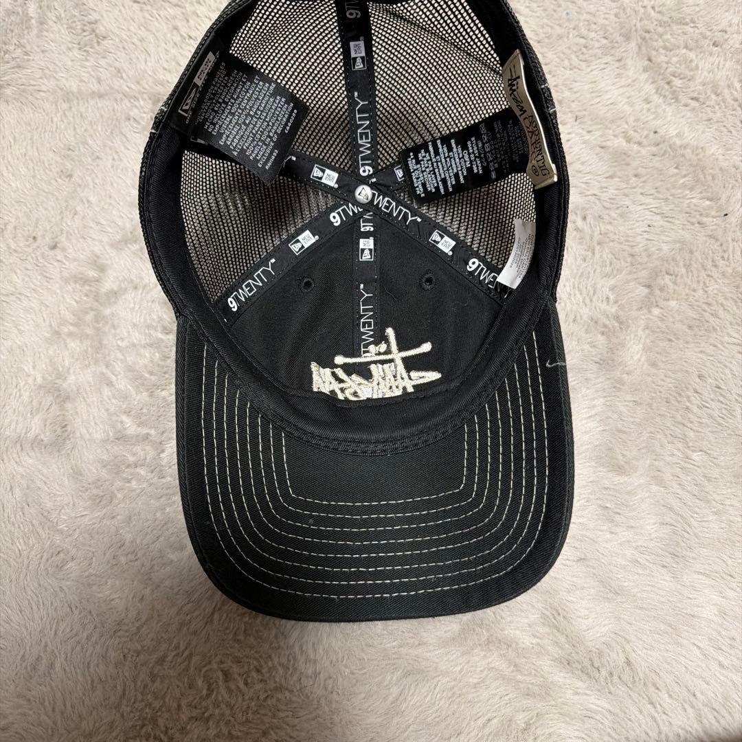 Stüssy ブラック トラッカーキャップ