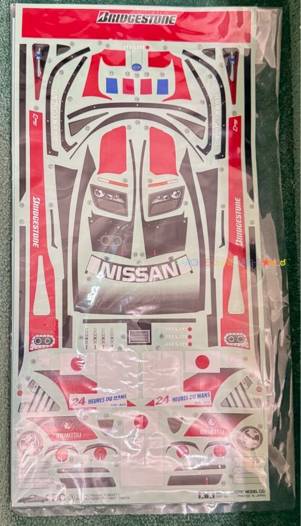 タミヤ NISSAN R390 GT1 TA03ベルトドライブ 未組み立てキット