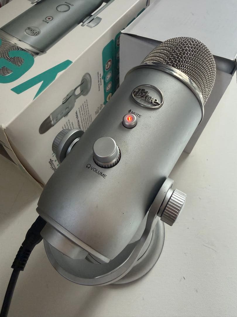 Blue Yeti USB コンデンサーマイク シルバー