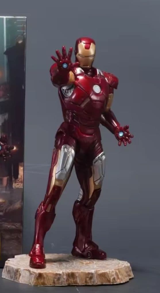 MARVEL　アイアンマン　フィギュア