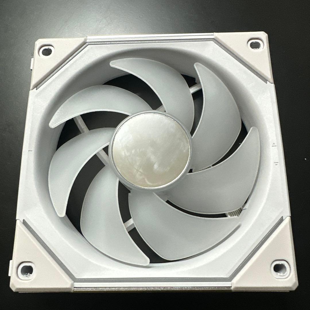 し*ん様 LIAN LI UNI FAN SL-INF120 RGB 動作確認済
