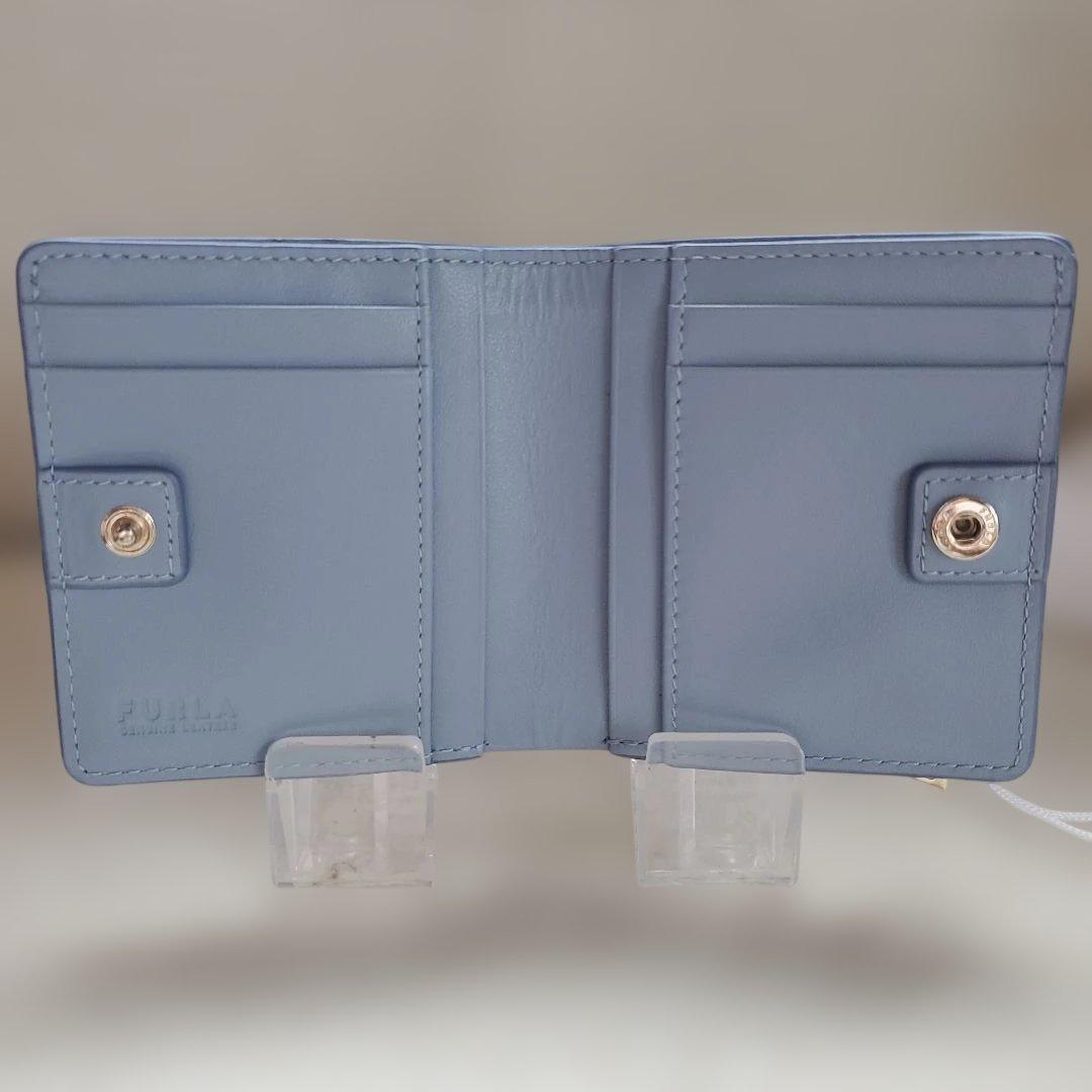 ☆未使用☆FURLA☆二つ折り財布☆ チューベローズ☆ライトブルー☆人気。
