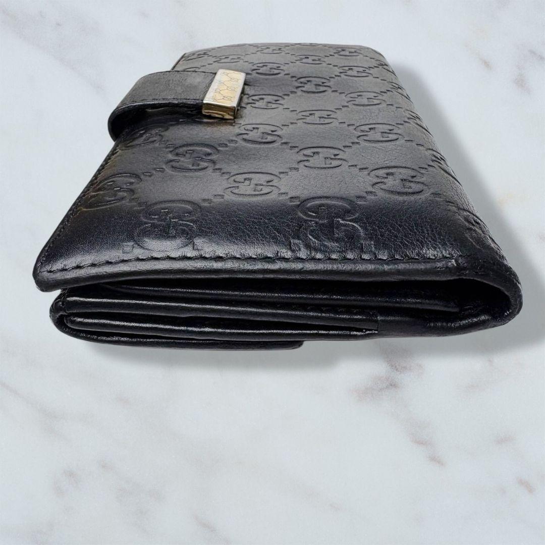 47 美品 GUCCI 長財布 二つ折り財布 シマ レザー 黒 n3