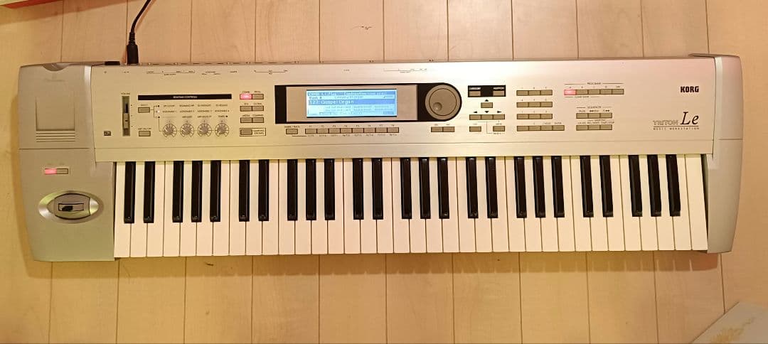 KORG TRITON Le 61鍵盤 音出し確認済