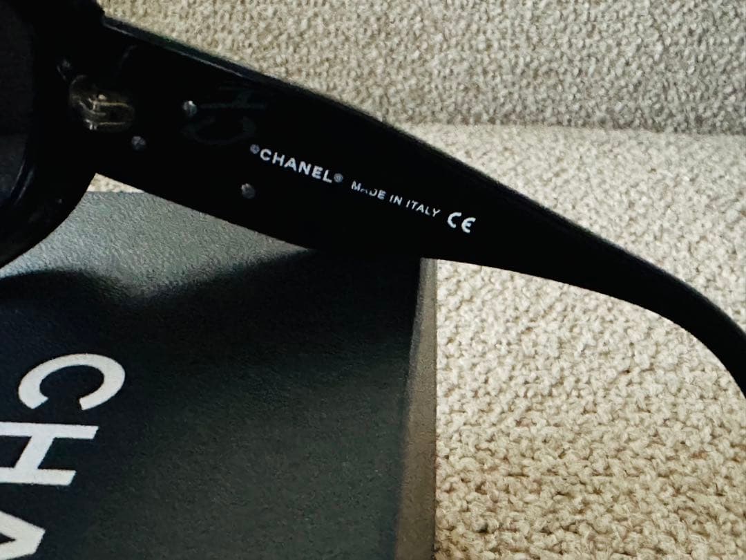 CHANEL カメリアココマークブラックサングラス未使用