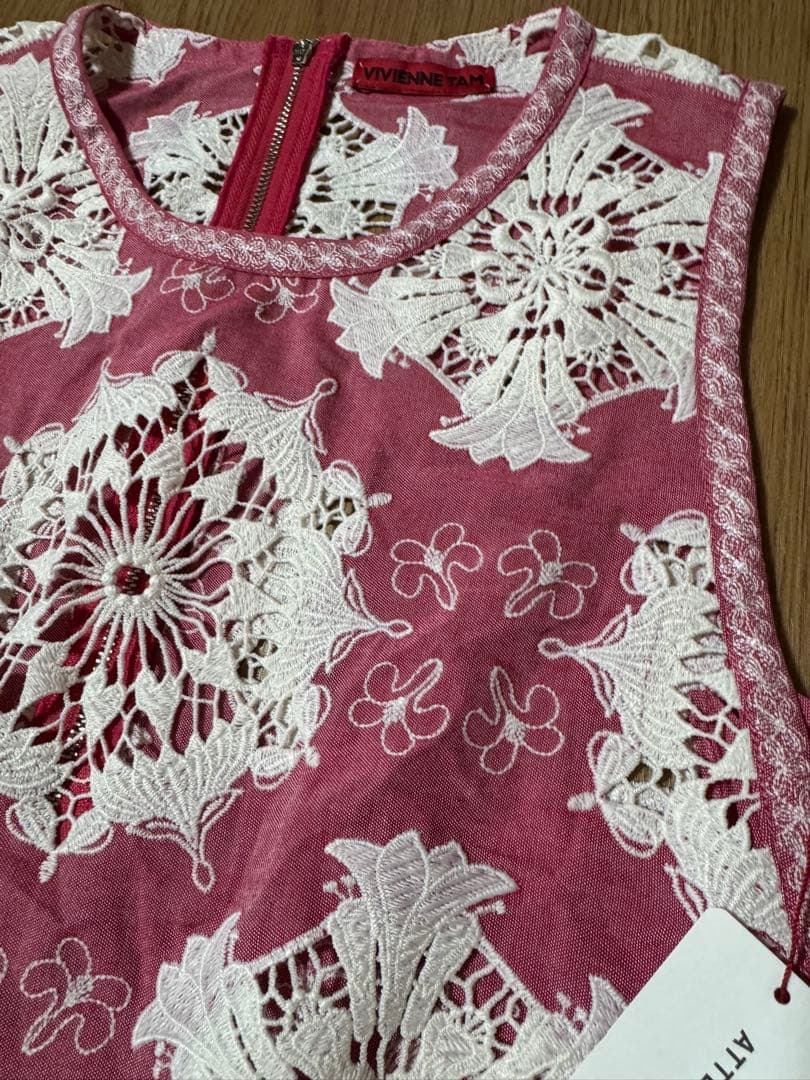 定価7.3万 美品 Vivienne Tam 19ss フラワー刺繍 ワンピース