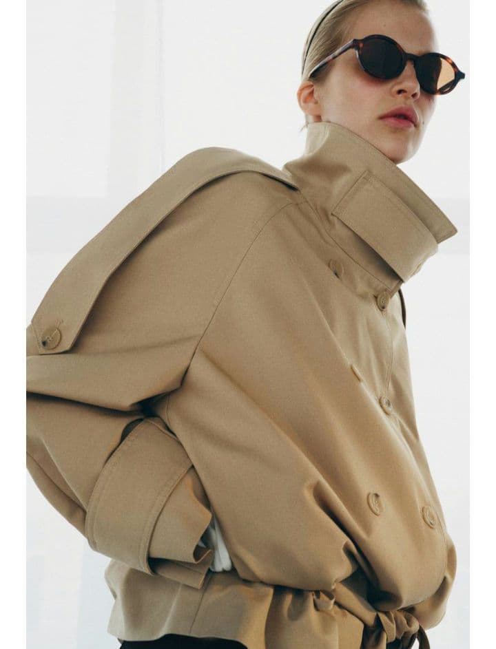 完売品 ZARA ショート丈ハイネックトレンチコート ベージュ S