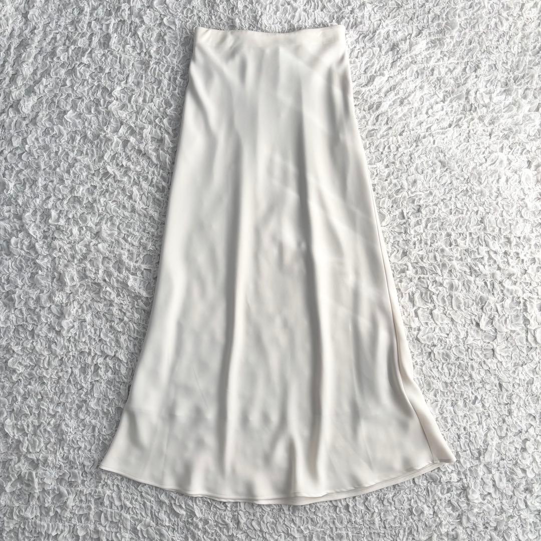 25SS【美品】ノーリーズソフィ ウォッシャブルマットサテンナロースカート 38