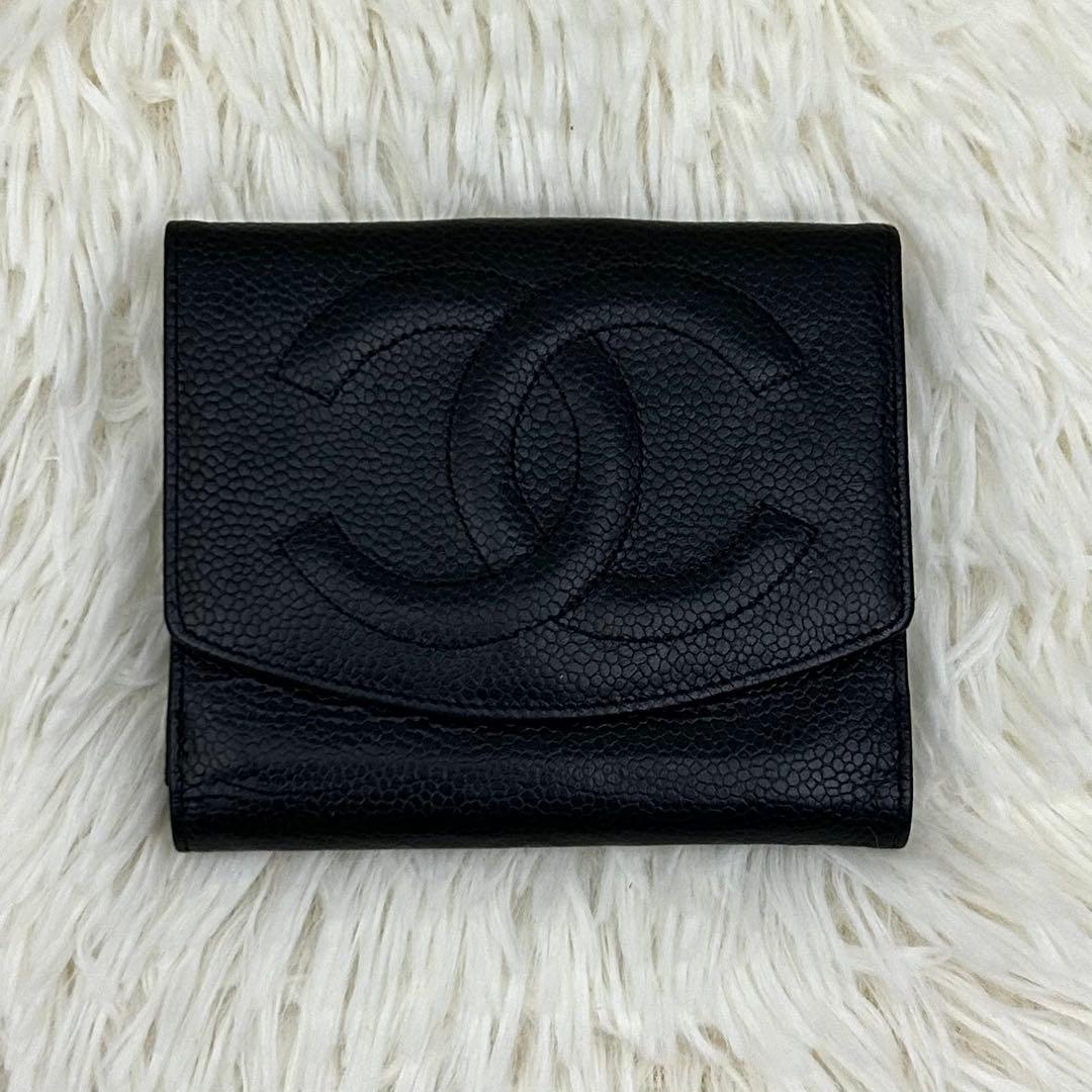 【美品】CHANEL キャビアスキン ココマーク 二つ折り財布 ブラック