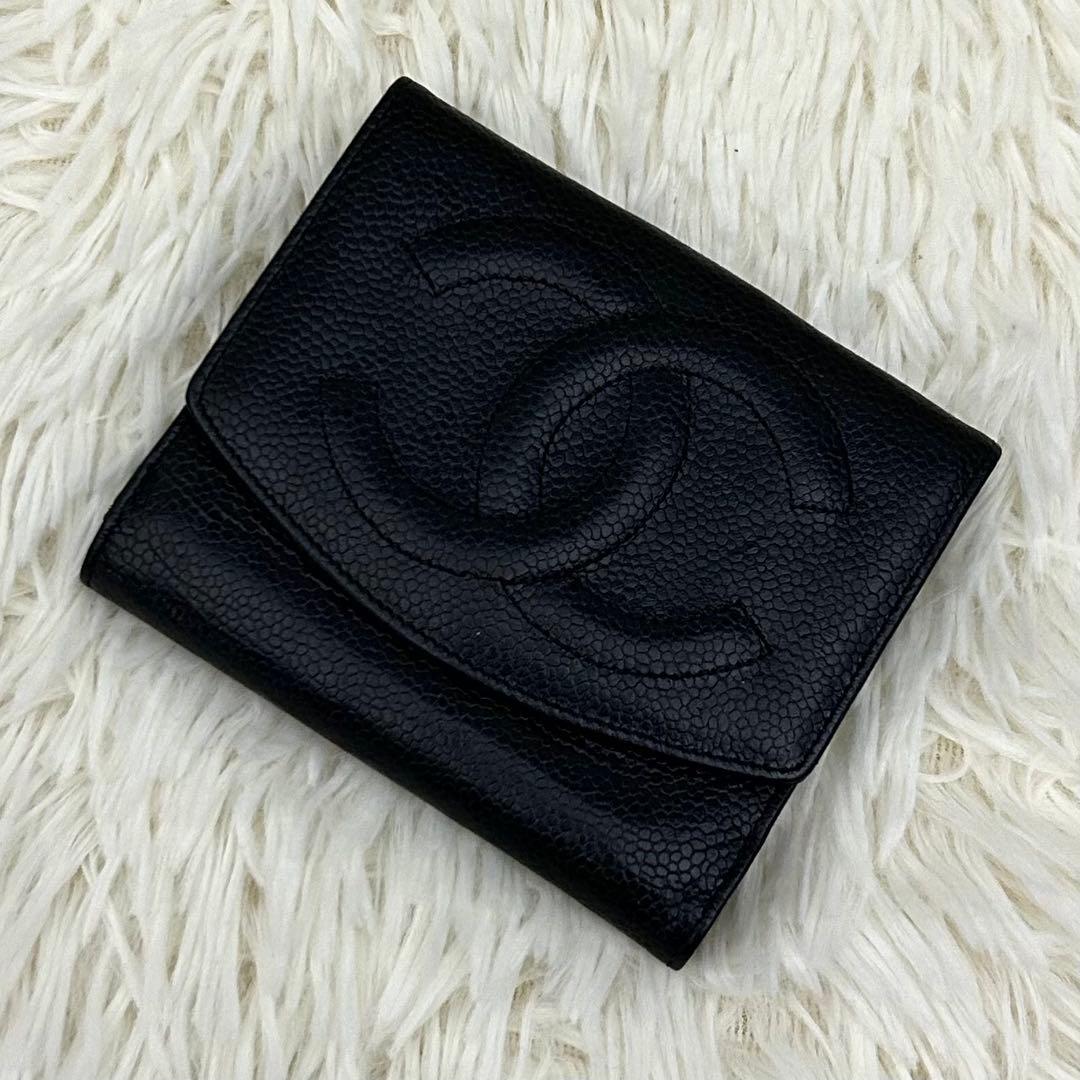 【美品】CHANEL キャビアスキン ココマーク 二つ折り財布 ブラック