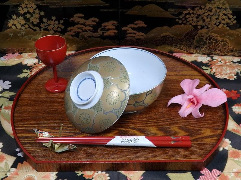 京焼　伊万里　金襴手　梅の図　大振蓋茶碗　蓋向付　２客　D431A-BWz